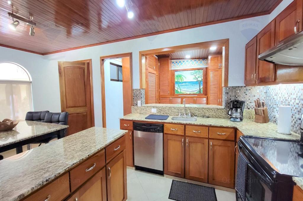 La Buena Vida Condo Tamarindo Exteriör bild